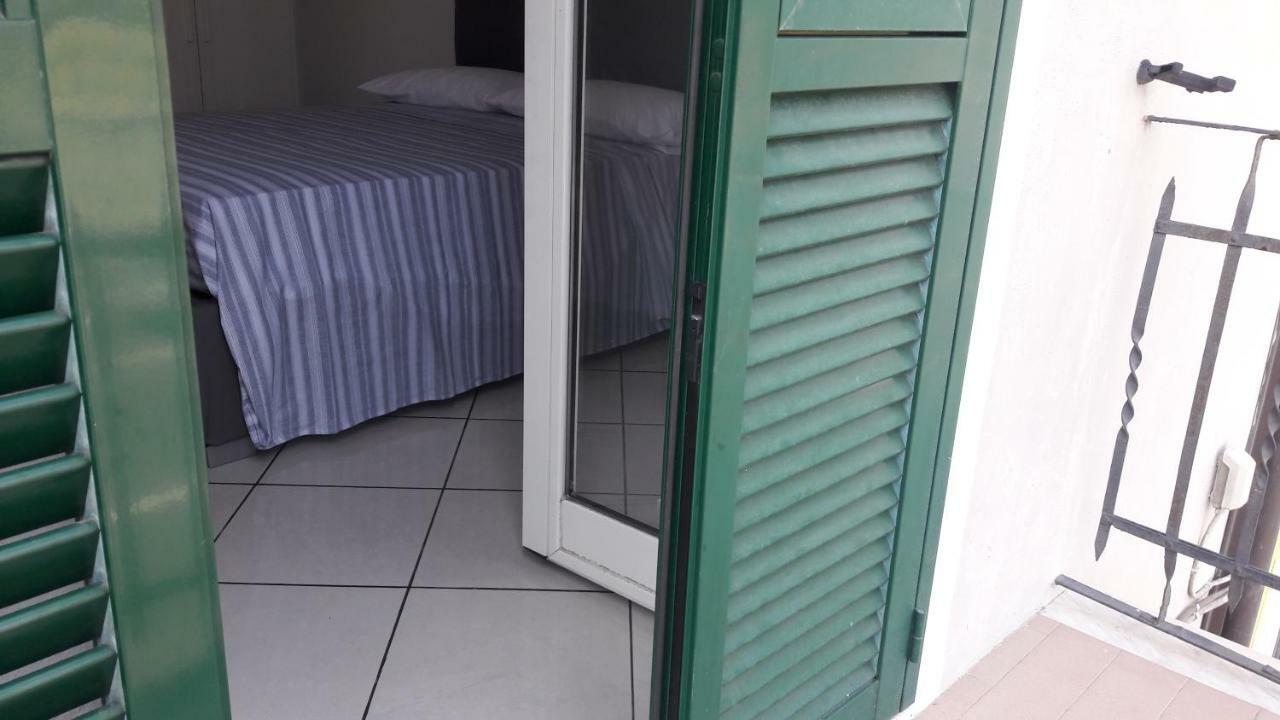 Apartamento Residenza Leonarda Vado Ligure Exterior foto
